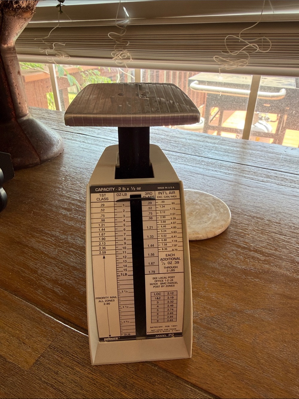 Vintage Pelouze P2 Postal Scale in Beige and Black